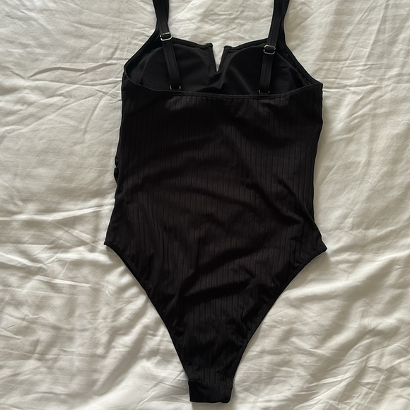 Beautiful Pregnancy One Piece Swimsuit M - Picture 6 of 9